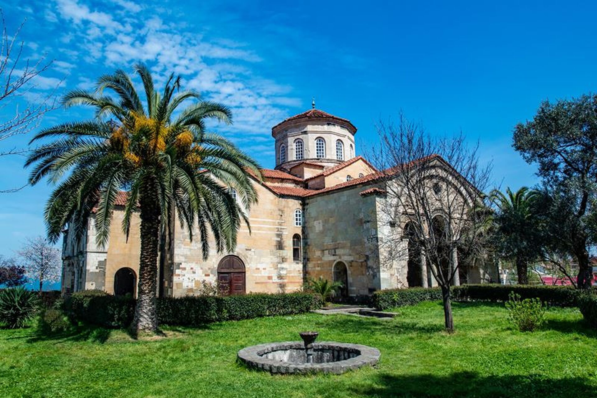 Karadeniz Esintisi Ve Batum Turu (Konya Hareketli)